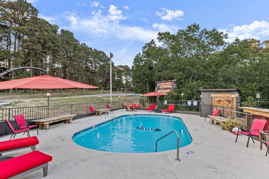 Stonegate Lodge King Bed Wifi Roku Tv Salt Water Pool Room #203 Eureka Springs Extérieur photo